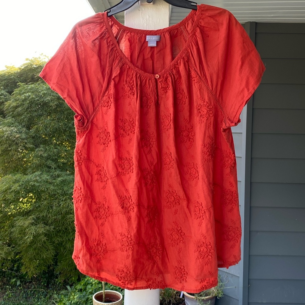 Laura Scott orange 100% cotton shirt, size XL.